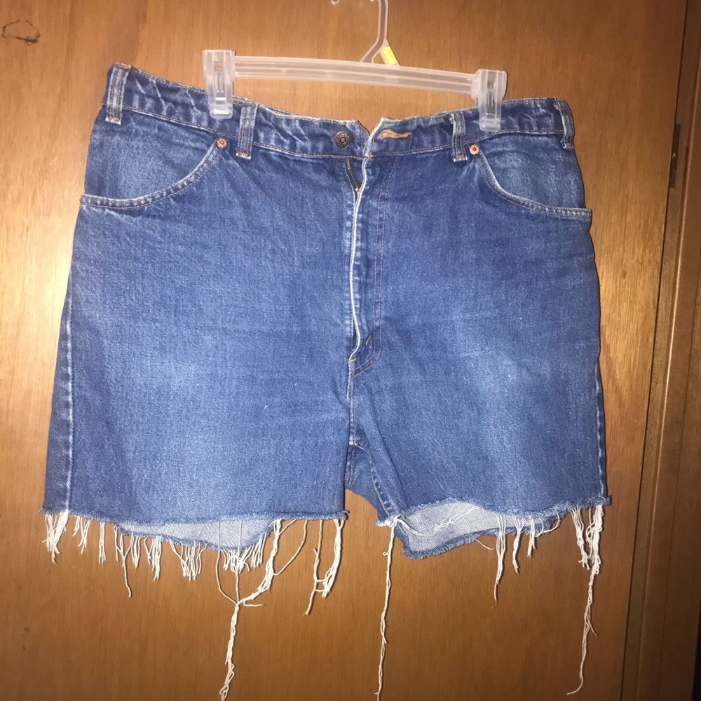 levi’s cutoffs